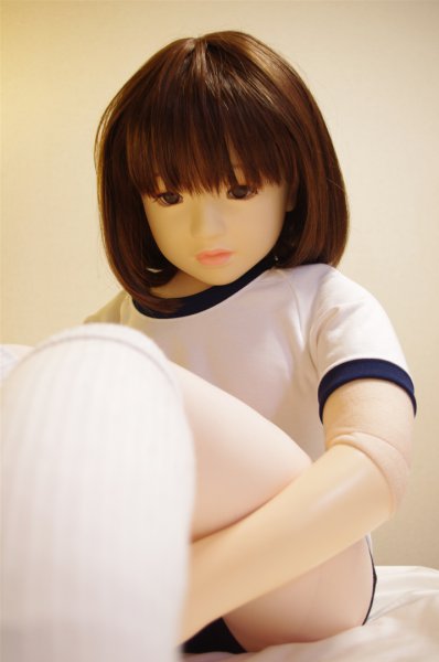 ララドール雛で体育座り