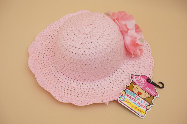 100円ショップの麦わら帽子