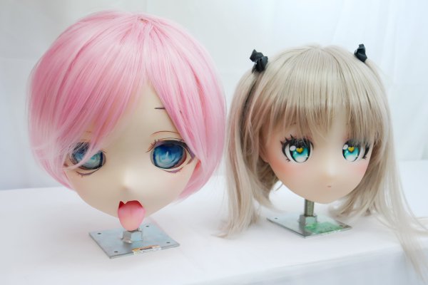 左)番石榴模型のアニメヘッド 右)ももプリのTPEヘッド
